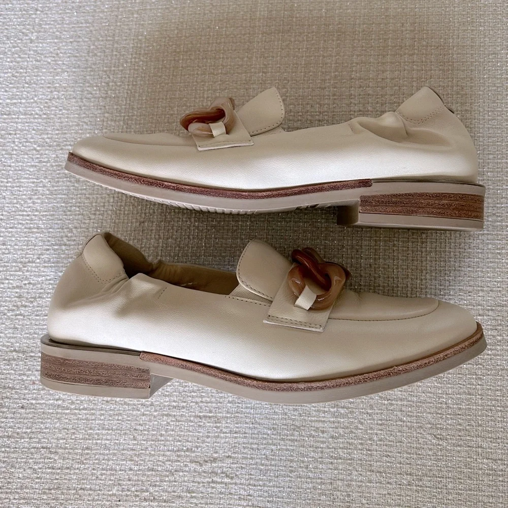Softwaves Gali Loafer Creme Cream with Link Accents size 7 7.5